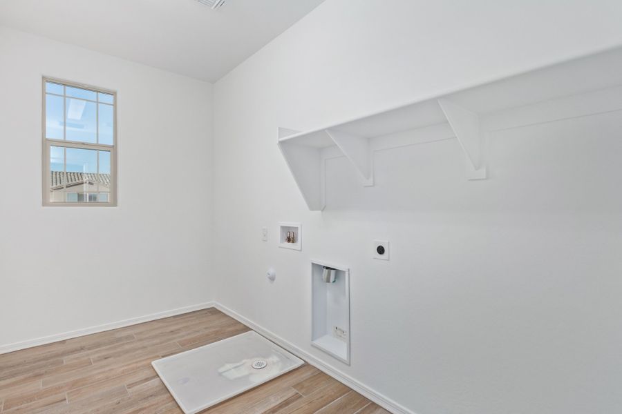 Spacious, unfurnished interior of a new home in Stonehaven, Glendale (Image 30). Spacious, unfurnished interior of a new home in Stonehaven, Glendale (Image 30).
