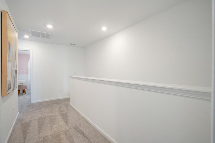 Spacious, unfurnished interior of a new home in , Summerville (Image 16).