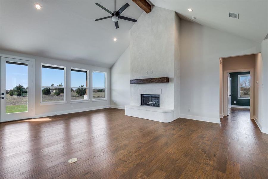 Spacious, unfurnished interior of a new home in , Nevada (Image 17).