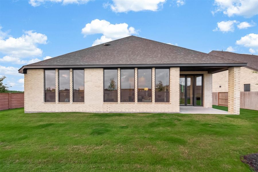 Rear view of the home.  No back neighbors!!