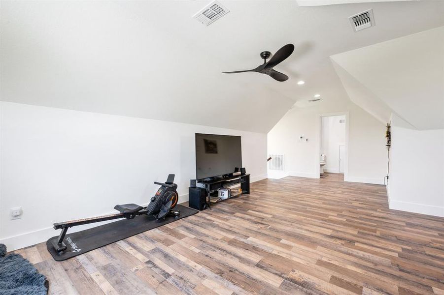 Image 37 of a home in .