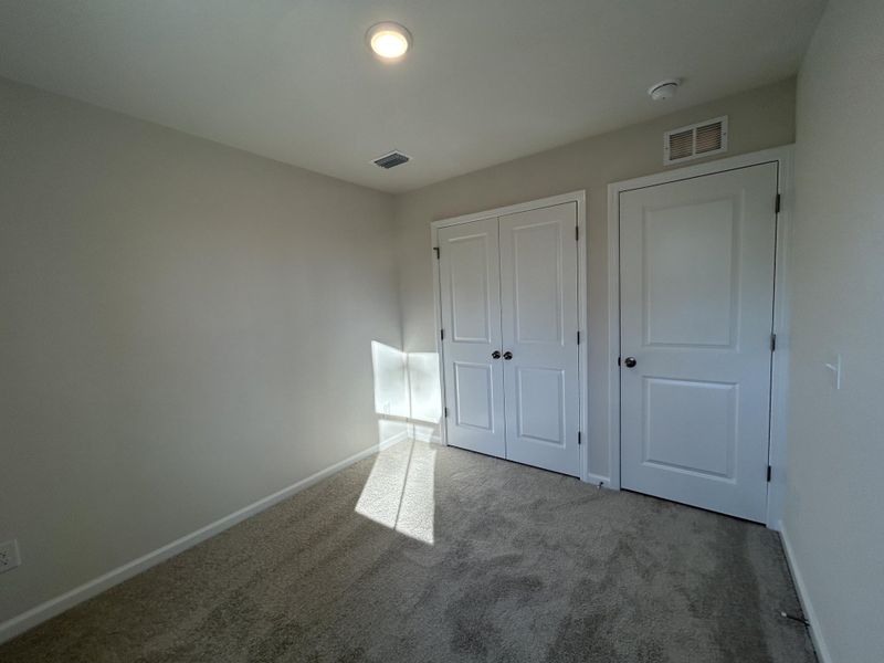 Spacious, unfurnished interior of a new home in , Summerville (Image 15).