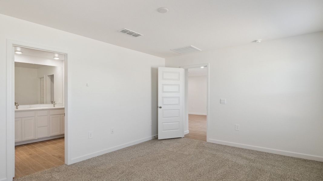 Representative unfurnished interior of a home built from the Gaven by D.R. Horton in The Ridge at Stone Butte, Phoenix (Image 26).