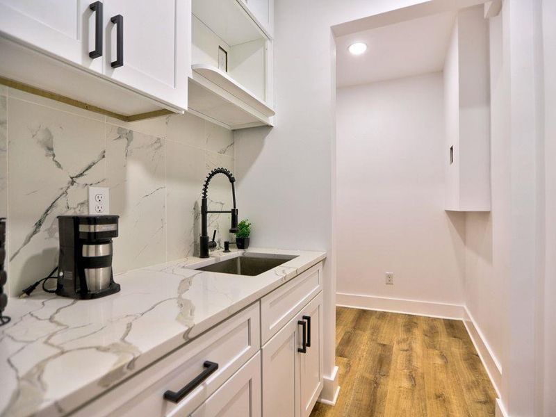 Furnished interior view inside a new home in , Smyrna (Image 45).