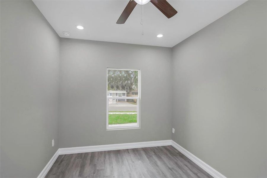 Spacious, unfurnished interior of a new home in , Tampa (Image 21).