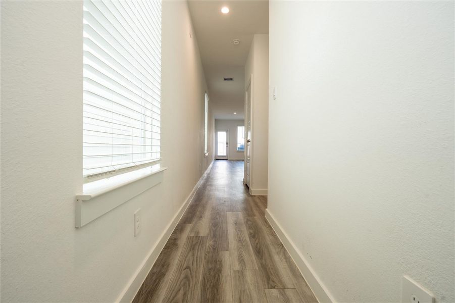 Spacious, unfurnished interior of a new home in City Gate, Houston (Image 19).