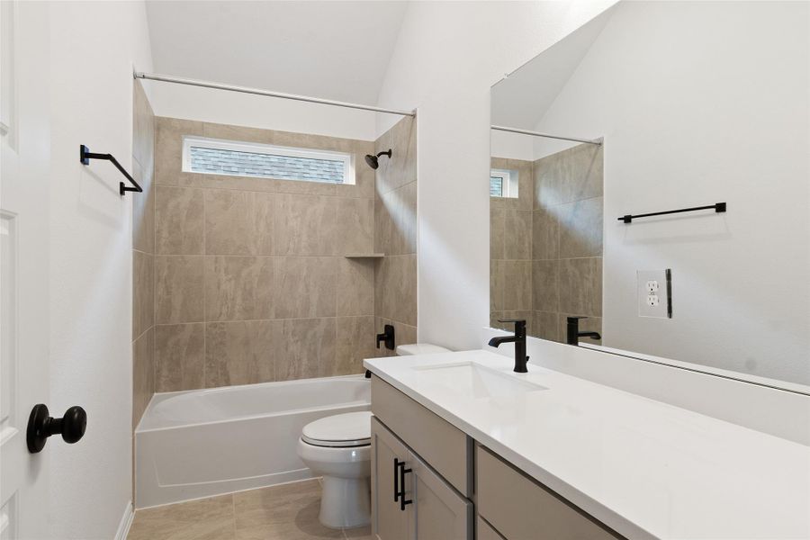 Furnished interior view inside a new home in Creekhaven, Arcola (Image 8).