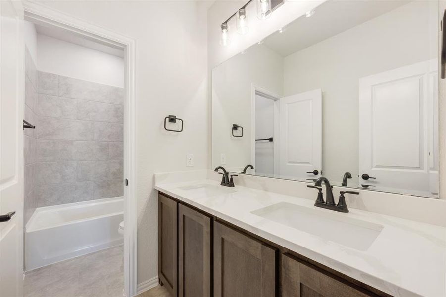 Furnished interior view inside a new home in Hampton Park, Glenn Heights (Image 12).