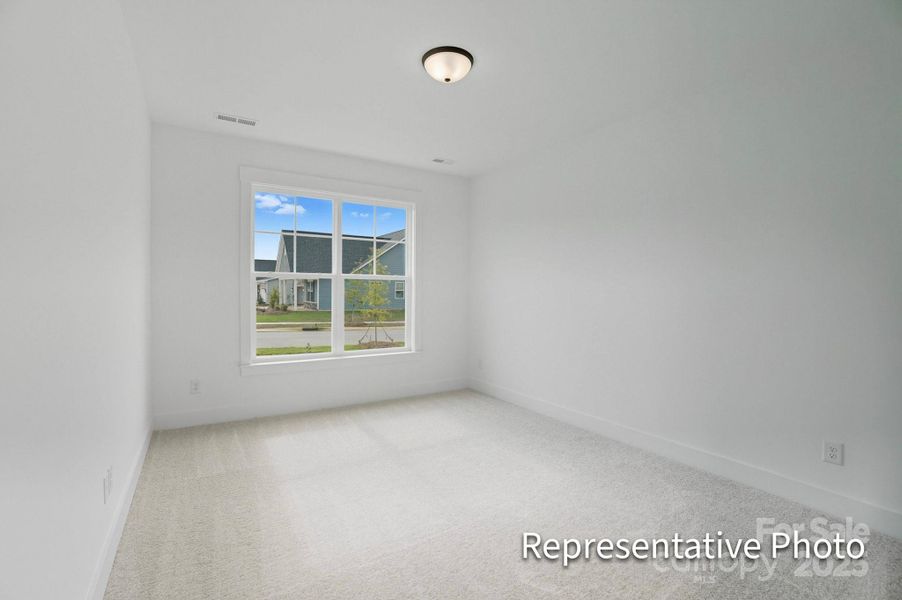 Spacious, unfurnished interior of a new home in Harmony, Harrisburg (Image 13).