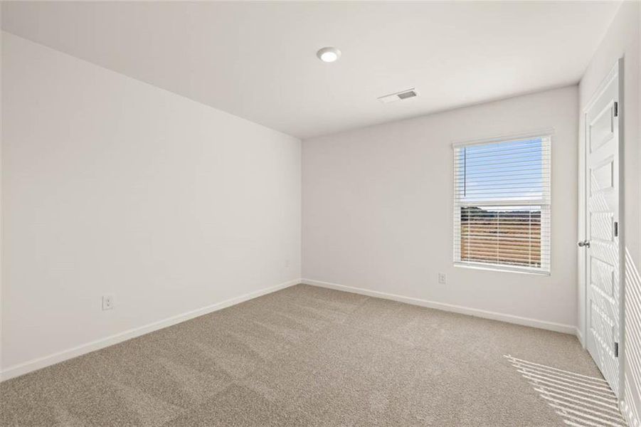 Spacious, unfurnished interior of a new home in Champion's Run, Lithonia (Image 19).