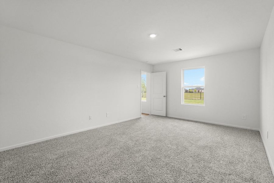 Spacious, unfurnished interior of a new home in Sunterra, Katy (Image 10). Spacious, unfurnished interior of a new home in Sunterra, Katy (Image 10).