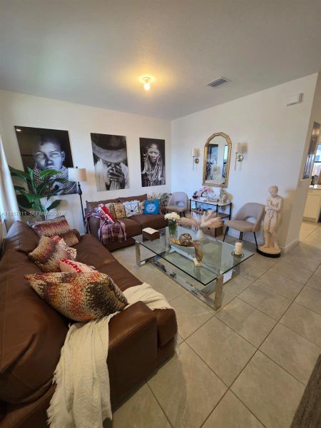 Furnished interior view inside a new home in , Homestead (Image 8).