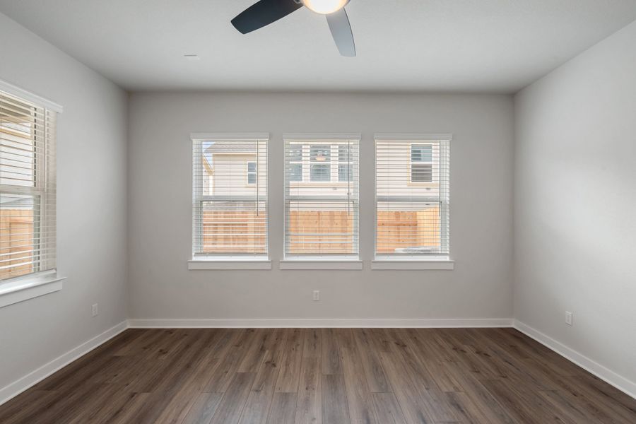 Spacious, unfurnished interior of a new home in Park Central, Georgetown (Image 31).