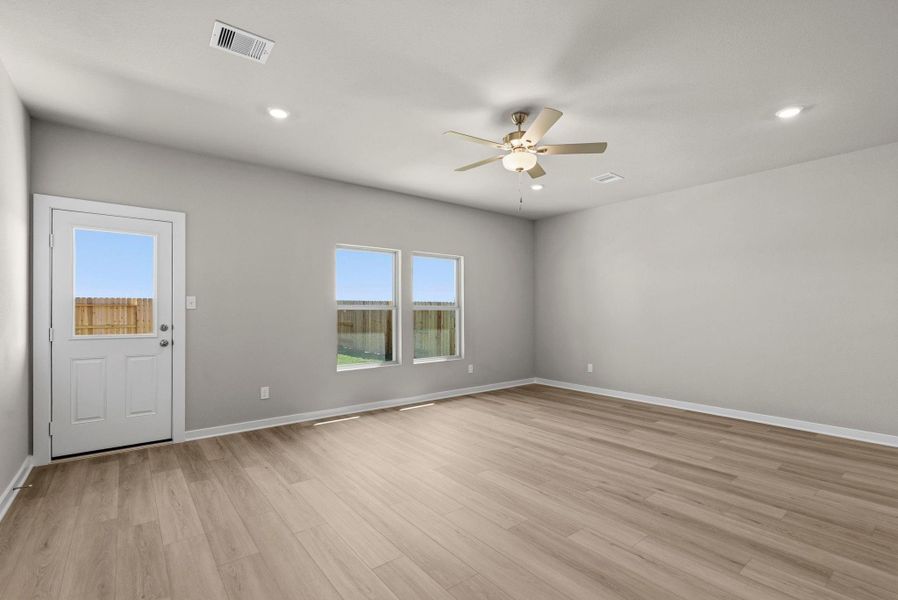 Spacious, unfurnished interior of a new home in Cypress Green, Hockley (Image 18).