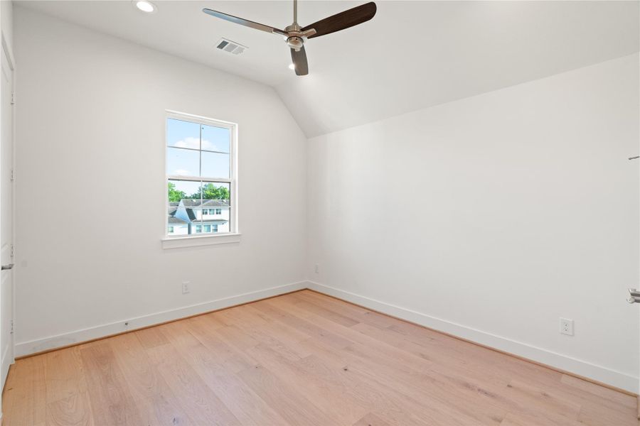 Secondary bedroom 3