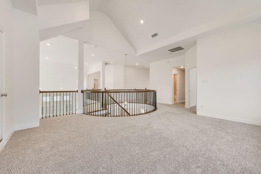 Image 32 of a home in South Pointe.