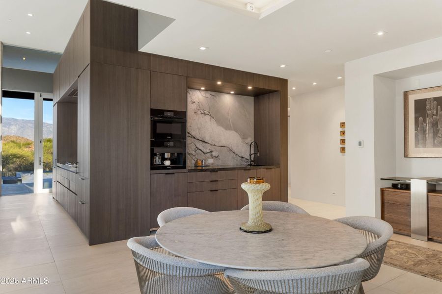 Morning Room with Kitchen