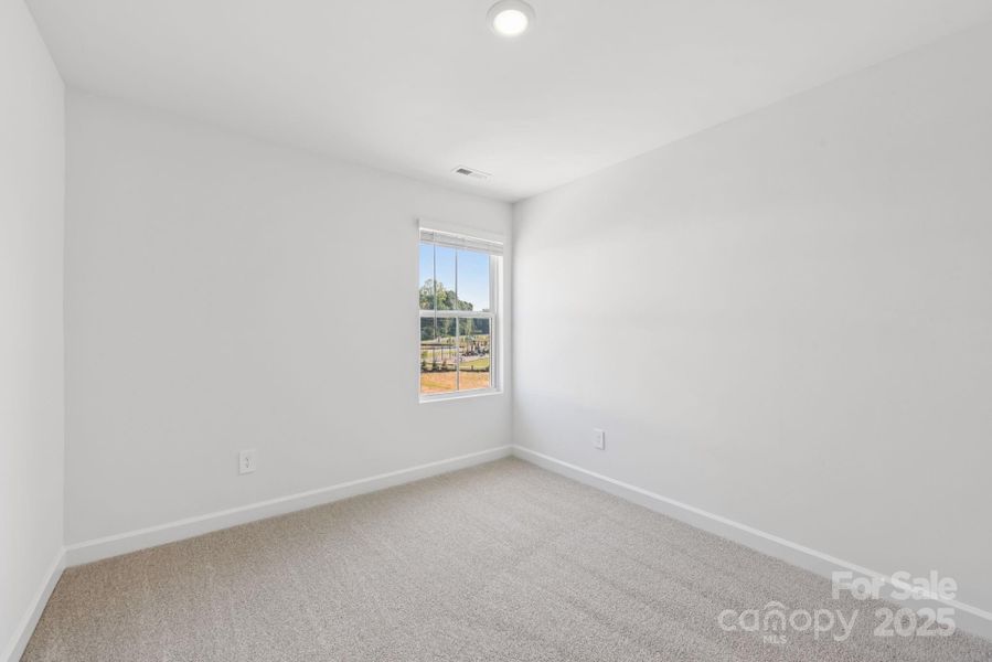 Photo is not of the actual home, but is an inspirational photo of builder’s model home and may depict options, furnishings, and/or decorator features that are not included Photo is not of the actual home, but is an inspirational photo of builder’s model home and may depict options, furnishings, and/or decorator features that are not included