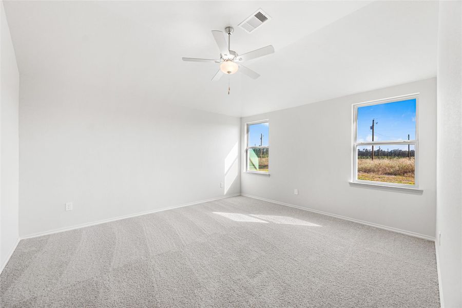 Spacious, unfurnished interior of a new home in Hill & Dale Ranch, Splendora (Image 22).