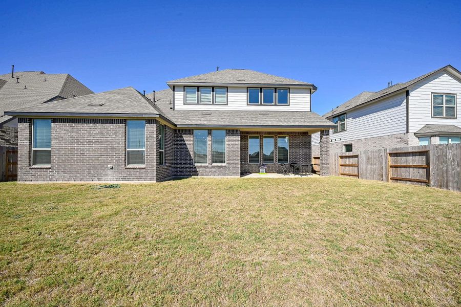 Exterior details and patio area of a home in StoneCreek Estates, Richmond (Image 30).