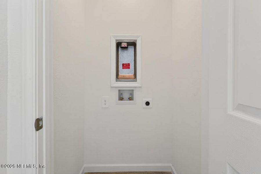 Spacious, unfurnished interior of a new home in , Jacksonville (Image 47).