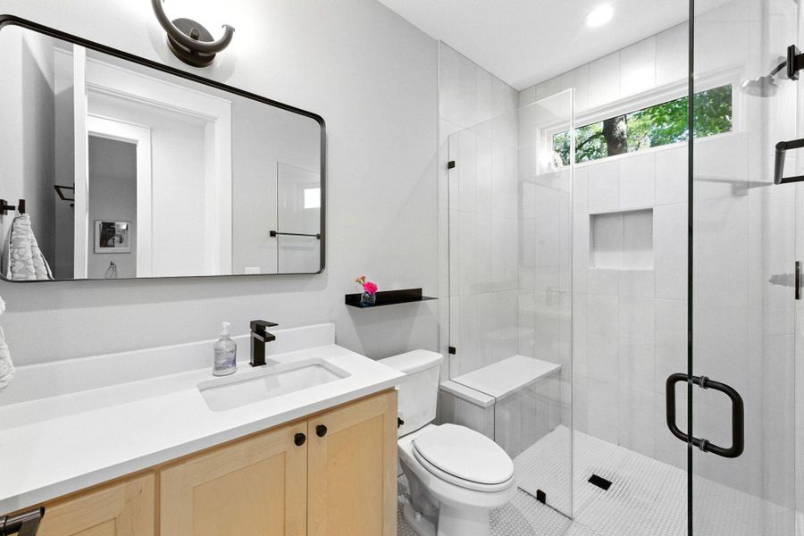 Bathroom #1 on 1st floor. Bathroom #1 on 1st floor.