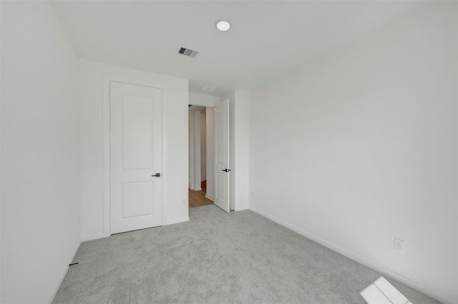 Spacious, unfurnished interior of a new home in Jordan Ranch - Terrace Collection, Fulshear (Image 25).