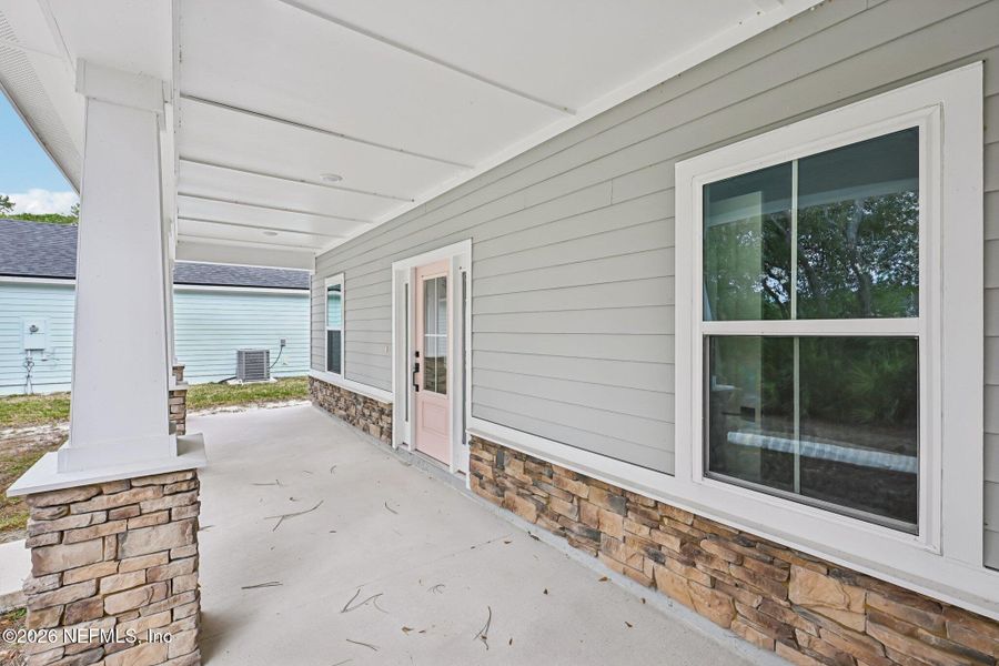 Exterior details and patio area of a home in , Fernandina Beach (Image 31).