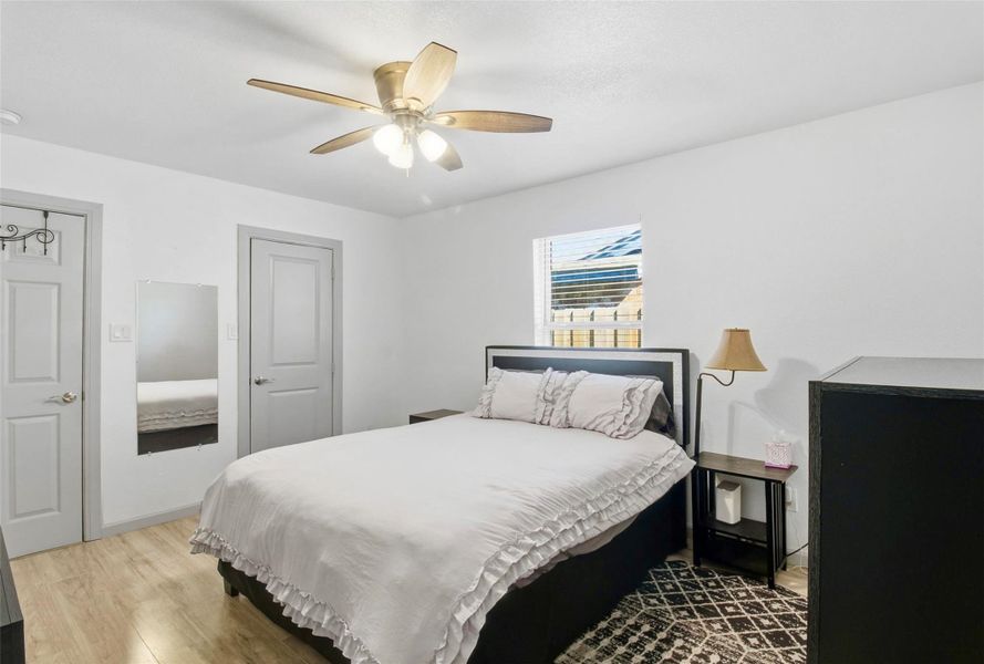 Furnished interior view inside a new home in , Houston (Image 8).