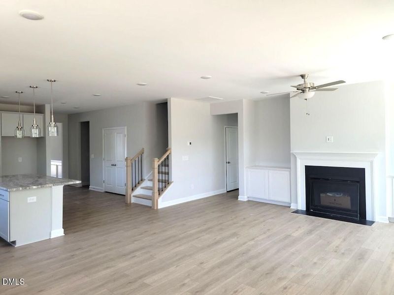 Spacious, unfurnished interior of a new home in Tobacco Road, Angier (Image 7).
