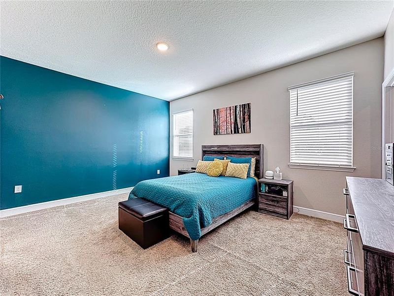 Furnished interior view inside a new home in , Orlando (Image 26).