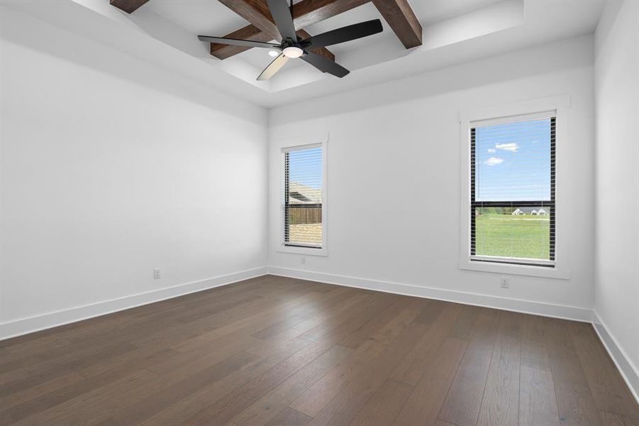 Spacious, unfurnished interior of a new home in The Woodlands, Krugerville (Image 13).