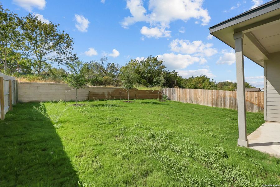 Exterior details and patio area of a home in Royal Crest, San Antonio (Image 4).