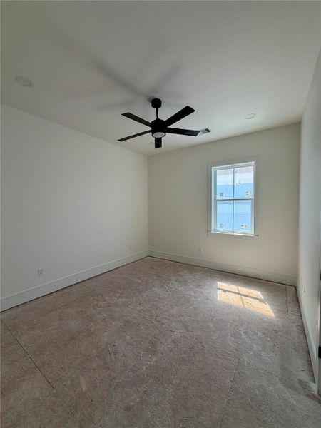 Spacious, unfurnished interior of a new home in , Galveston (Image 22).