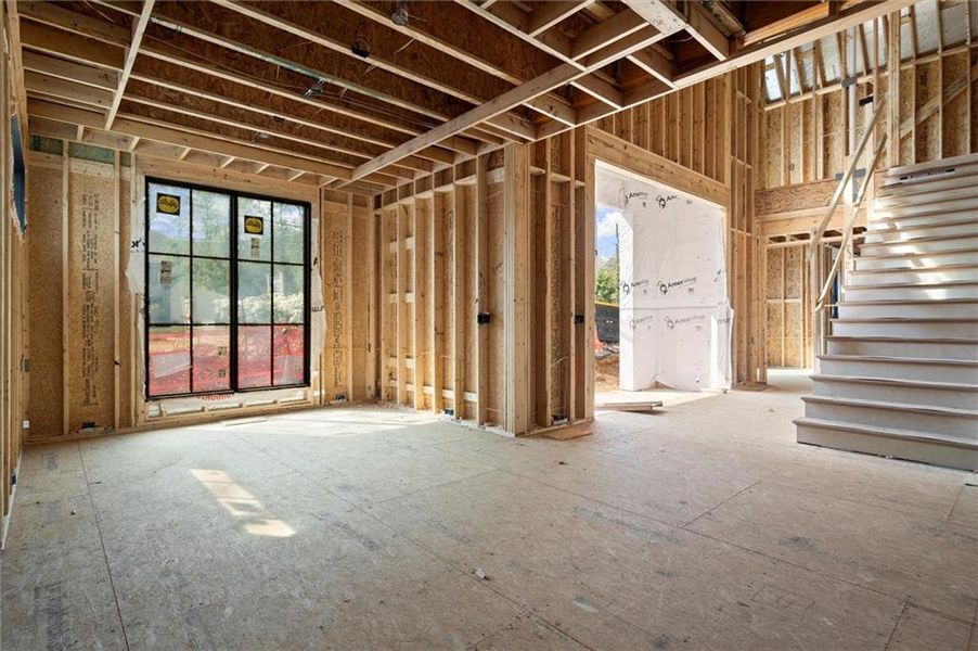 Spacious, unfurnished interior of a new home in , Brookhaven (Image 25).