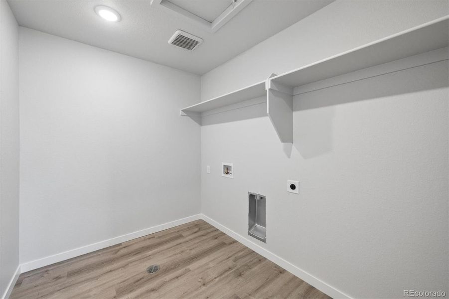 Spacious, unfurnished interior of a new home in Farmlore, Brighton (Image 29). Spacious, unfurnished interior of a new home in Farmlore, Brighton (Image 29).