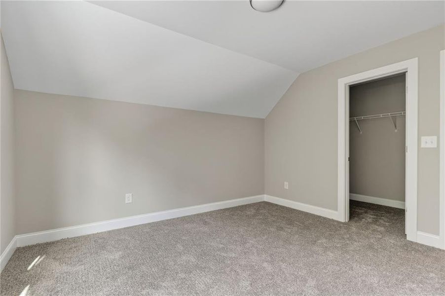 Spacious, unfurnished interior of a new home in , Hampton (Image 38).