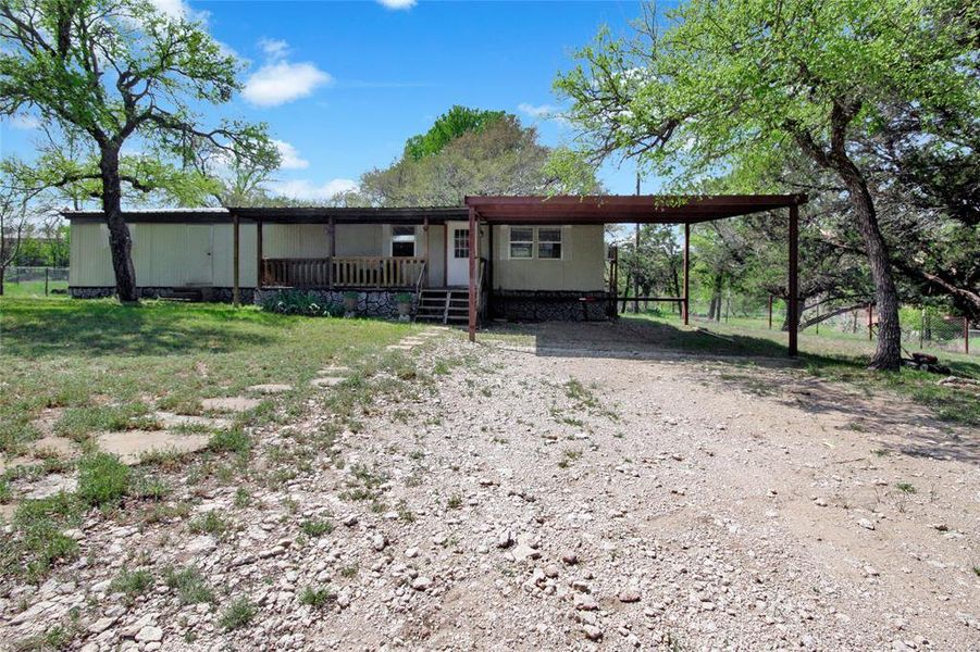 Exterior details and patio area of a home in , Weatherford (Image 12).