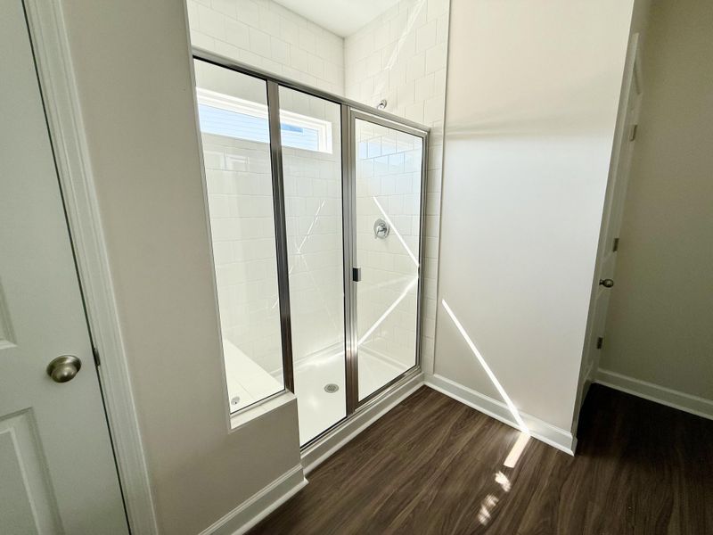 Spacious, unfurnished interior of a new home in , Summerville (Image 22).