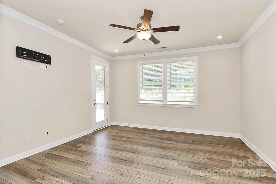 Spacious, unfurnished interior of a new home in , Mint Hill (Image 39).
