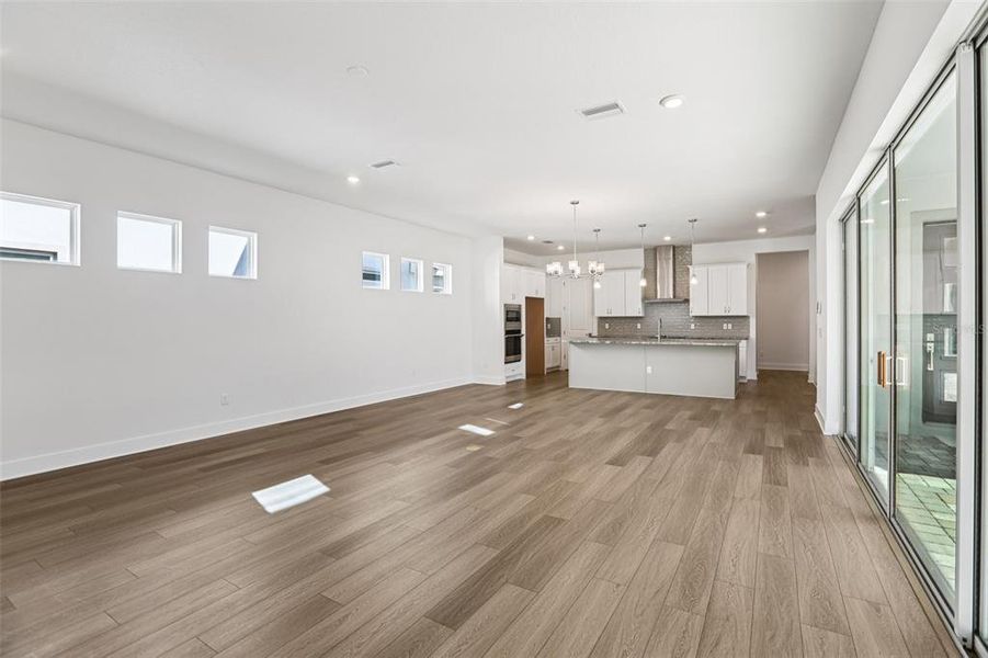 Spacious, unfurnished interior of a new home in Eagles Cove at Mirada, San Antonio (Image 32).