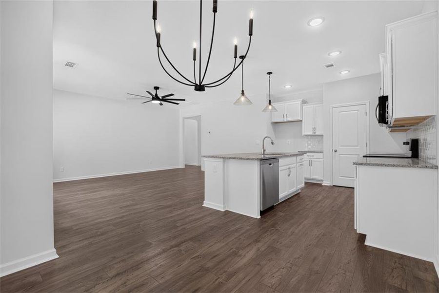 Spacious, unfurnished interior of a new home in , Athens (Image 32).