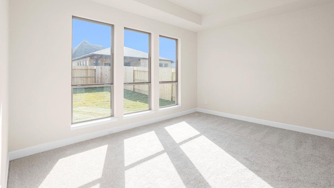 Spacious, unfurnished interior of a new home in Escondido 50', Magnolia (Image 13).