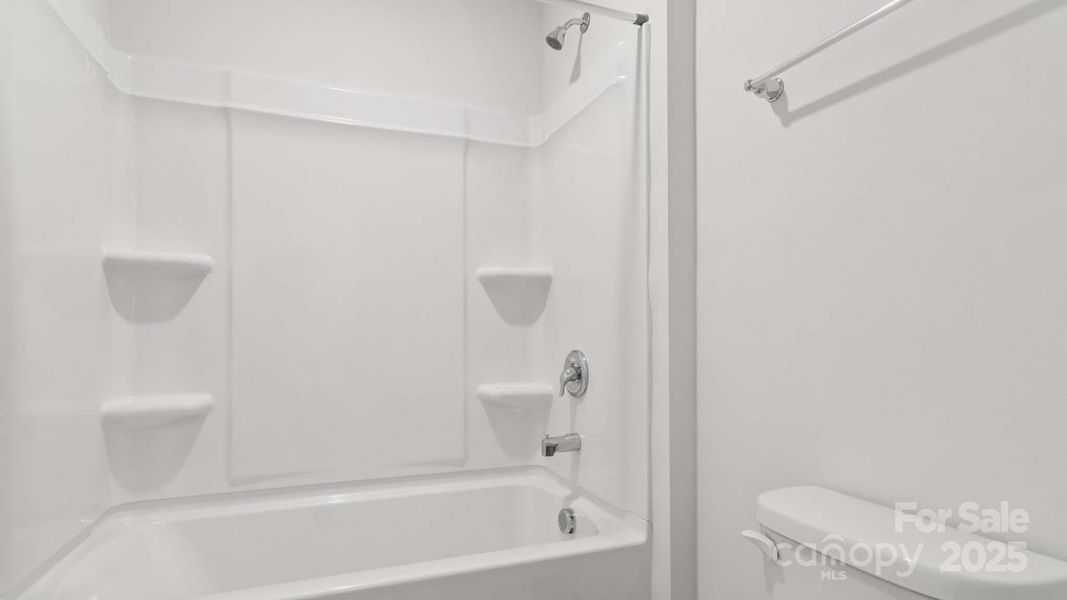 Image 26 of a home in Woodhaven at Chester.