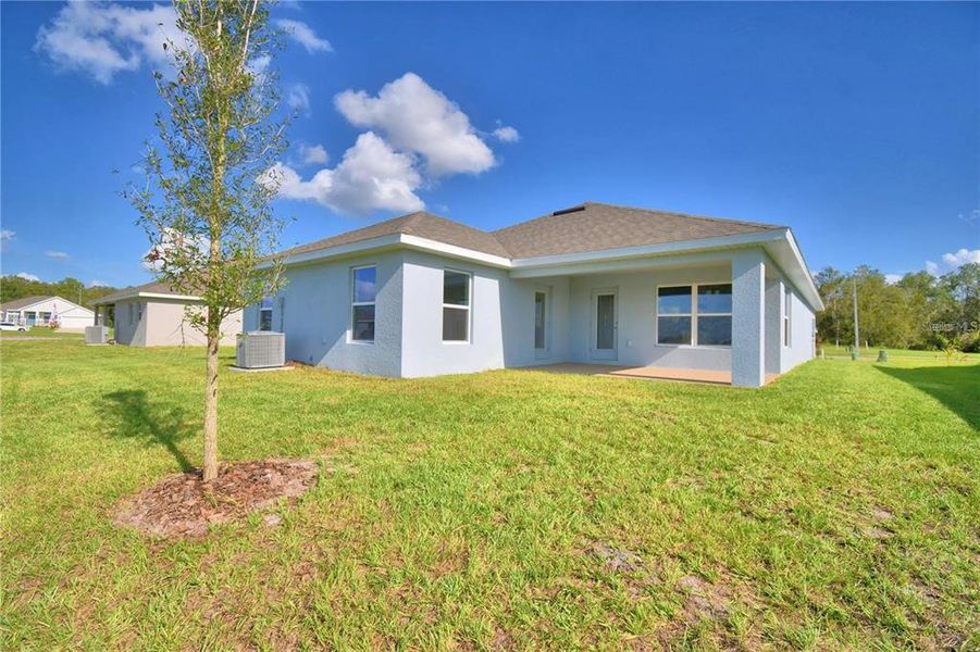 Exterior details and patio area of a home in Knights Landing, Lakeland (Image 15).