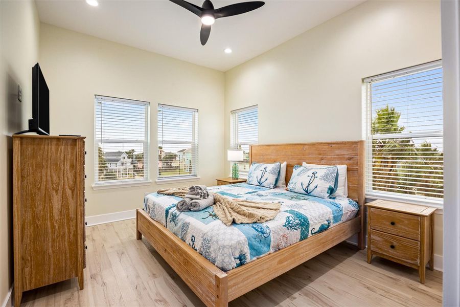 Furnished interior view inside a new home in , Galveston (Image 17).