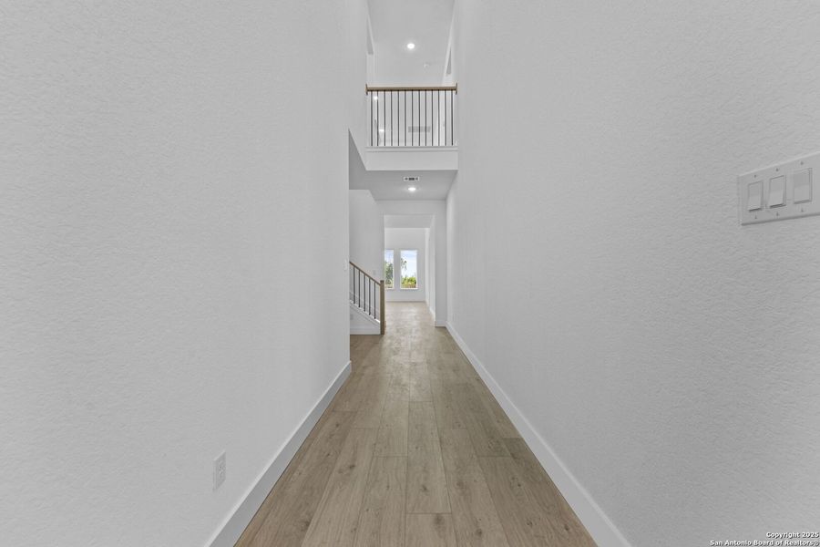 Spacious, unfurnished interior of a new home in , New Braunfels (Image 20).