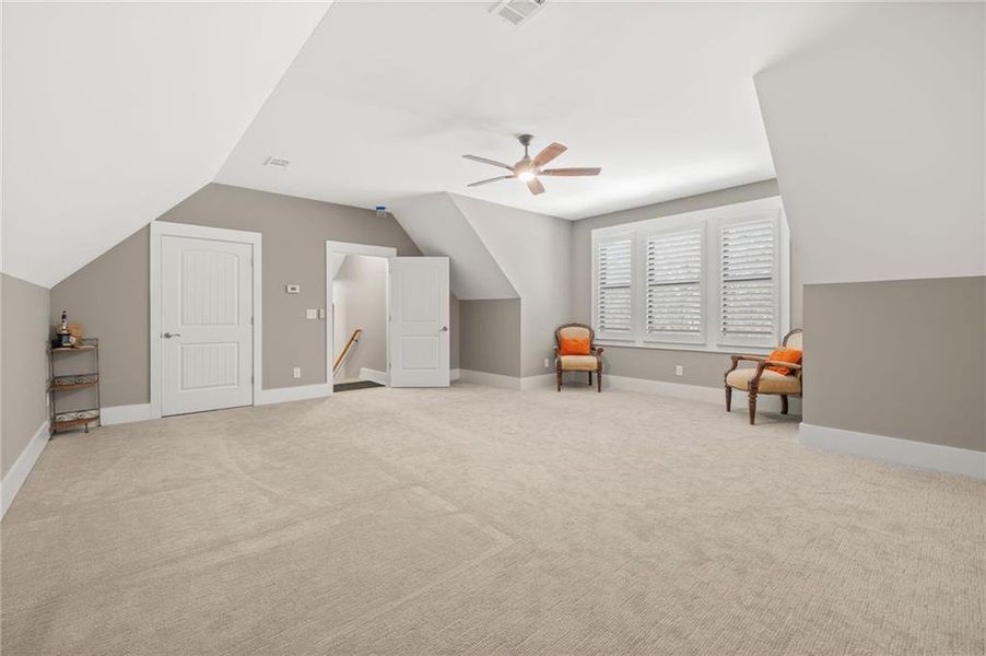 Spacious, unfurnished interior of a new home in , Jefferson (Image 22).