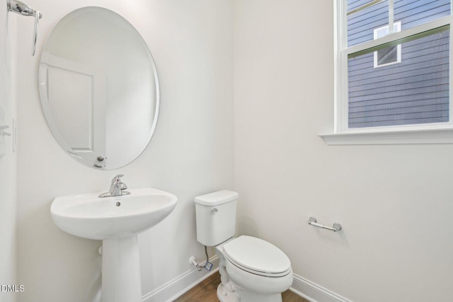 25-web-or-mls-124 Willow Cameron Way-230