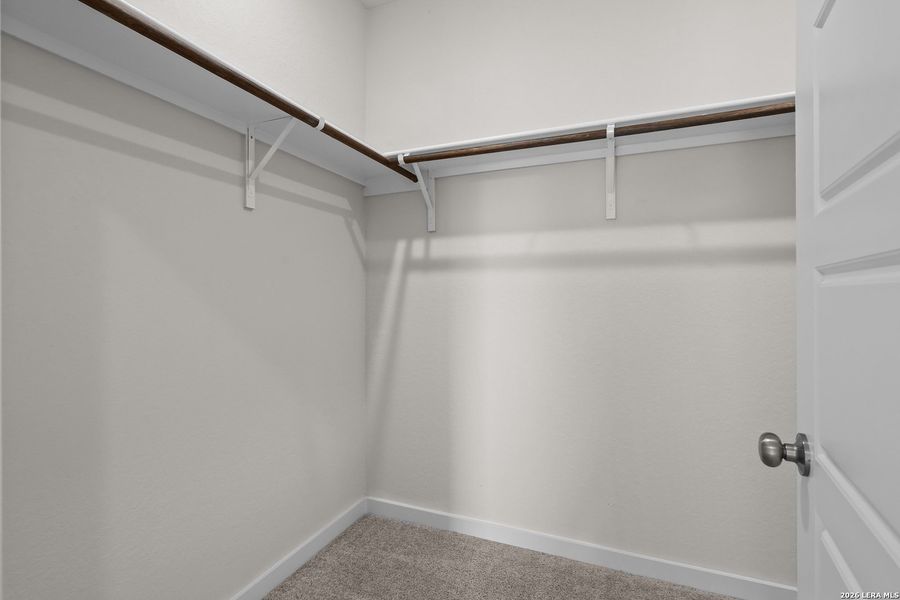 Spacious, unfurnished interior of a new home in Summerlin, San Antonio (Image 22).